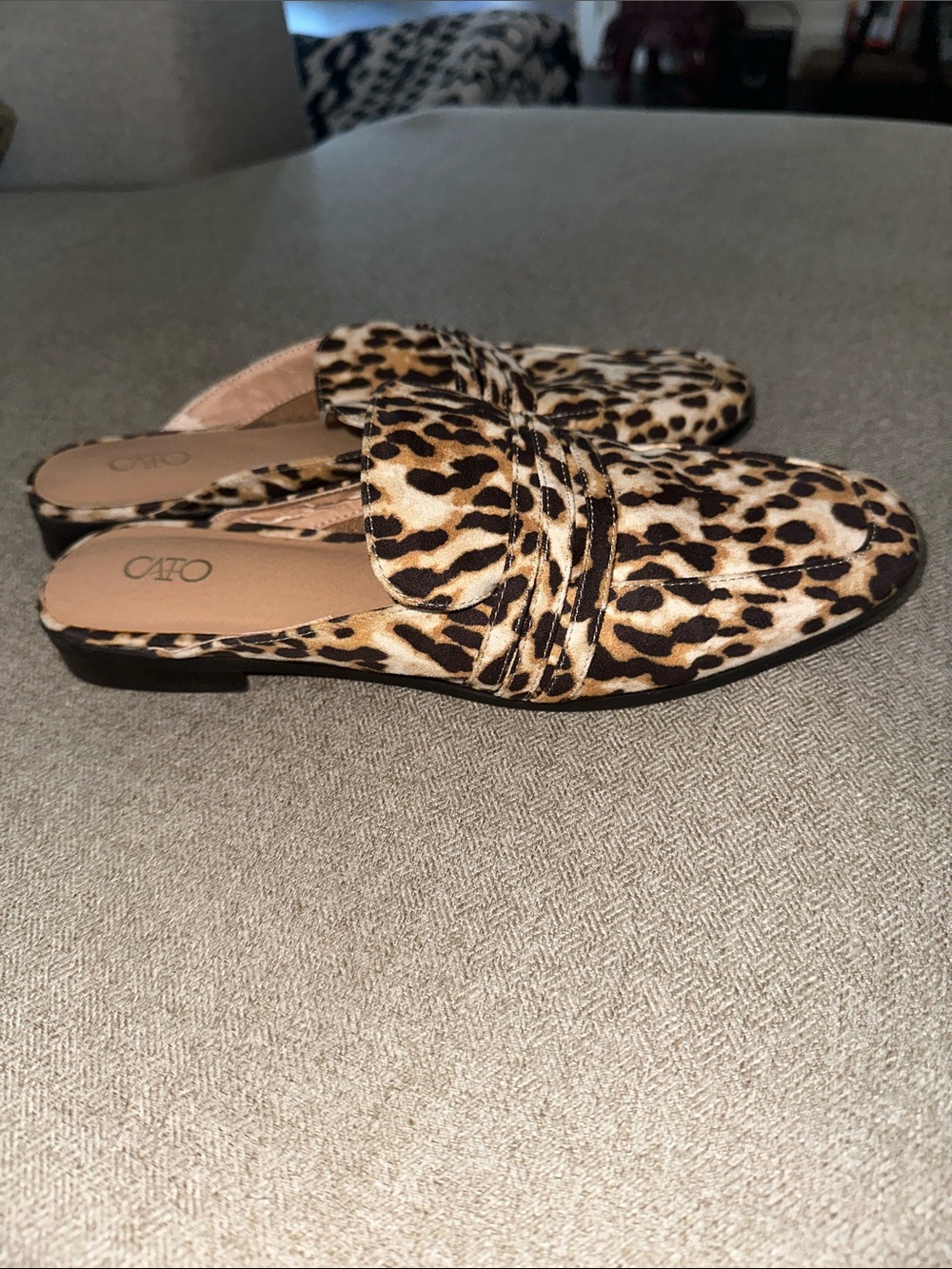Cato Leopard-Pattern Slip-On Mules in Tan and Black - Picture 3 of 8